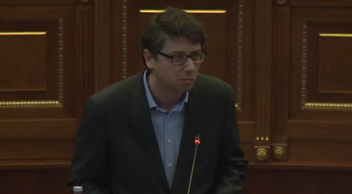 Murati i përgjigjet Tahirit për rrogën e 13-të: Është në vullnetin e punëdhënësve privat
