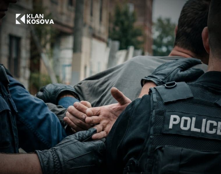 Kapet me kokainë, prangoset burri në Malishevë