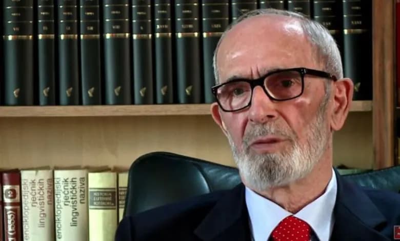 ASHAK: Rexhep Qosja përfaqësonte një personalitet të jashtëzakonshëm të kulturës mbarëshqiptare