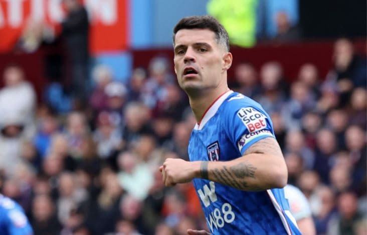 Humbja pas Aston Villas, Xhaka: Futbolli ndonjëherë të dhemb