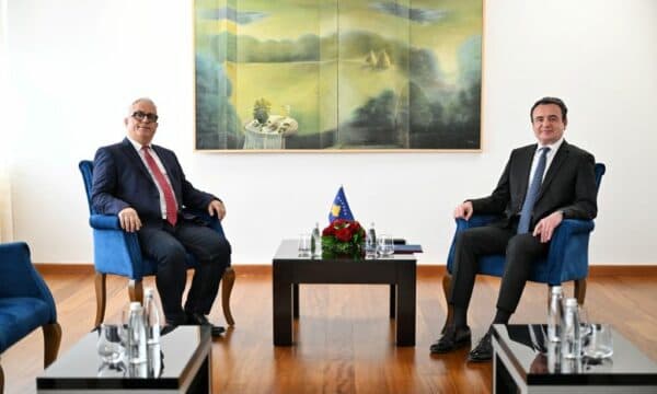 Diçka që s'ka ndodhur kurrë: Zv.ministri i Mimoza Kusarit kërkon qasje të avancuar në sistemin e ARBK-së