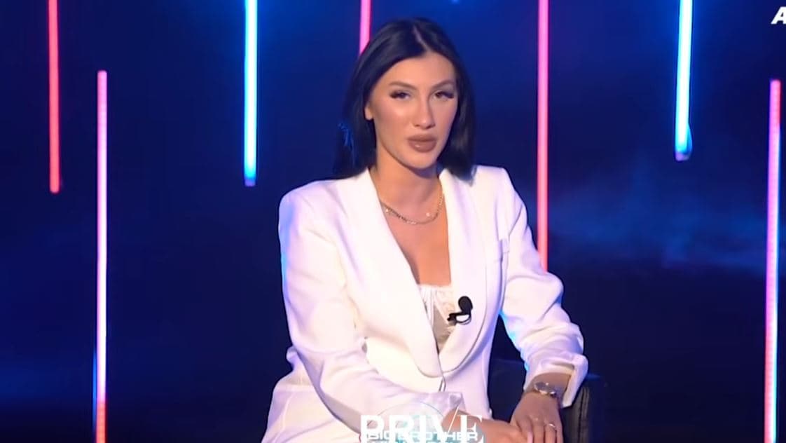 Brikena i nënshtrohet ndërhyrjes kirurgjikale, për çka bëhet fjalë? (VIDEO)