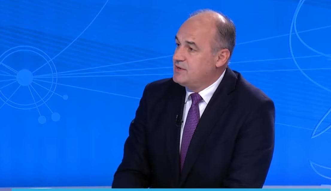 “Presim lajme të mëdha”, Hoxhaj: Thaçi dhe të tjerët të kthehen në shtëpi (VIDEO)
