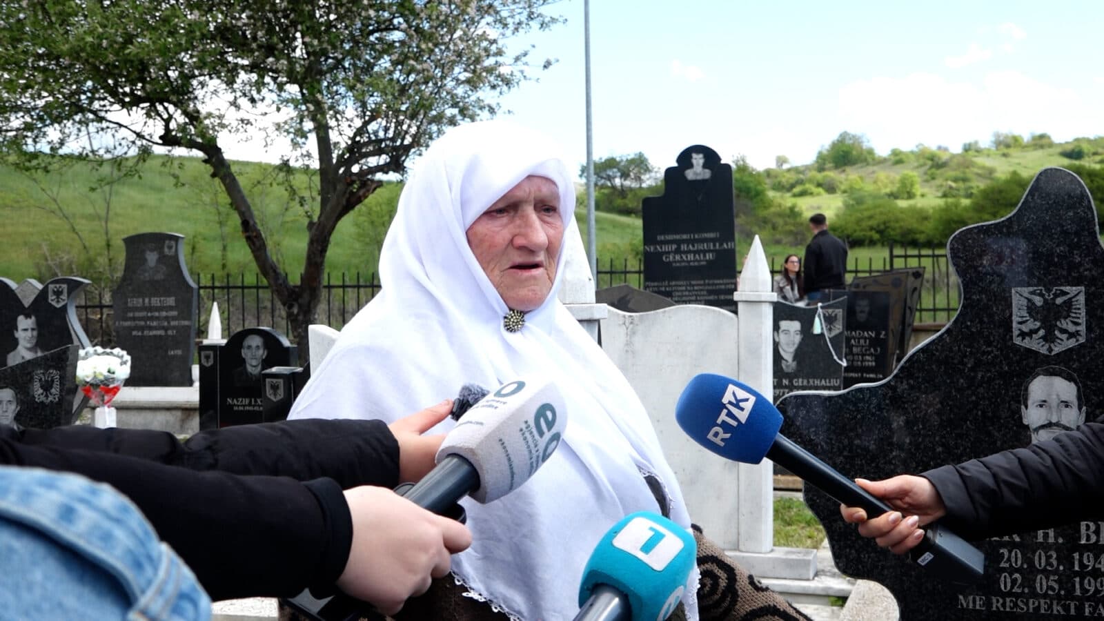27 vite nga Masakra e Studimes, familjarët e të vrarëve rrëfejnë tmerret - kërkojnë drejtësi