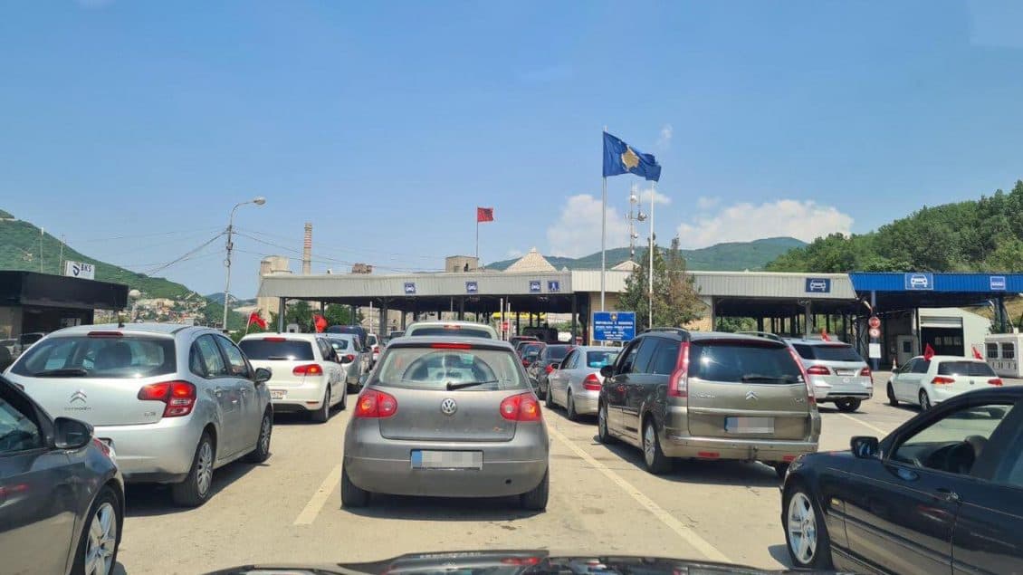 Hyn në fuqi marrëveshja, sërish lëvizje e lirë kufitare mes Shqipërisë dhe Kosovës