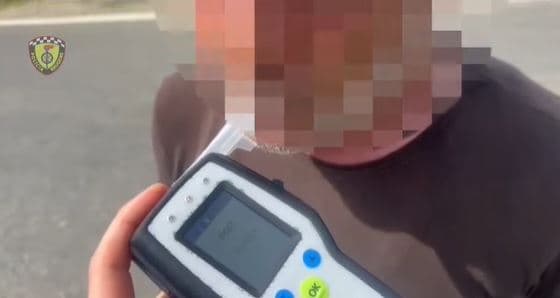 Arrestohet një 53-vjeçar që në gjendje të dehur transportonte nxënës