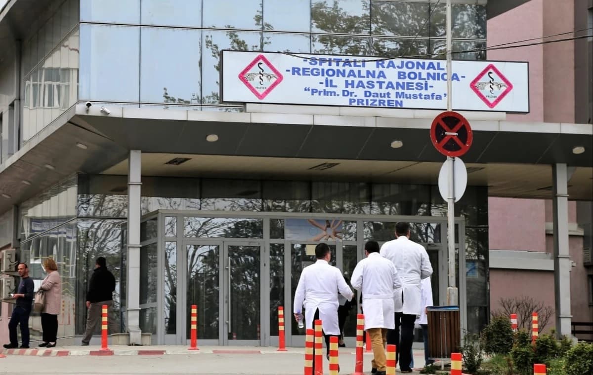 Vdes në spital një person, ishte lënduar rreth 1 vit më parë në Ferizaj