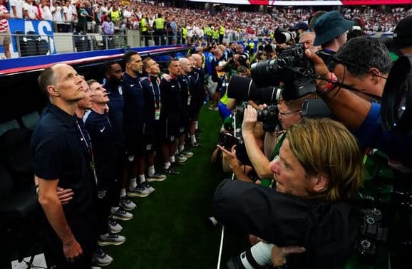 Tuchel, kërkesë FIFA-s për fotografët gjatë himneve