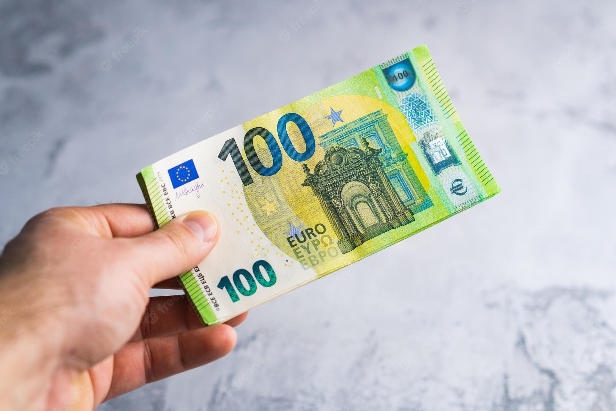 Ekzekutohen shtesat prej 100 euro për studentët