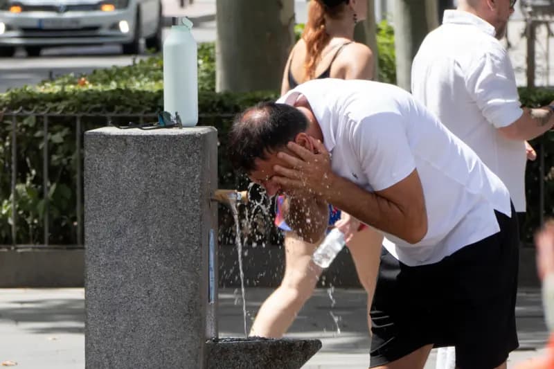 Paralajmërim për nxehtësi ekstreme në Britani, temperaturat në Evropë pritet të kalojnë 40°C