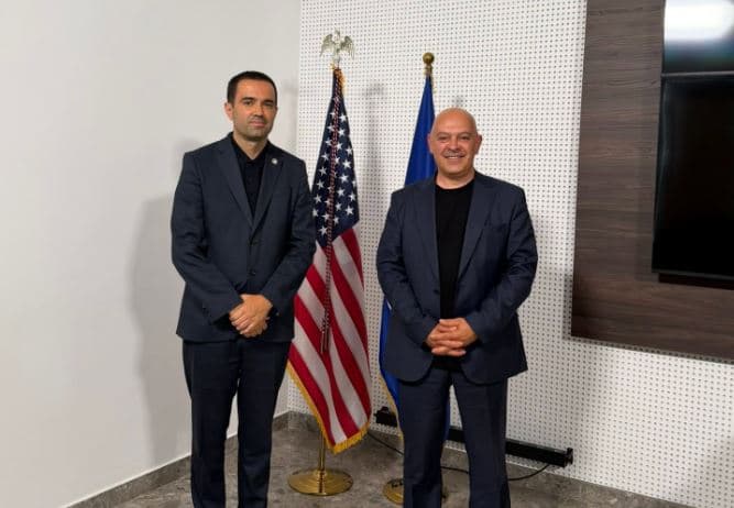 Gjini takon kryetarin e Odës Amerikane: Kyçja në rrjetin e gazit amerikan, hap strategjik