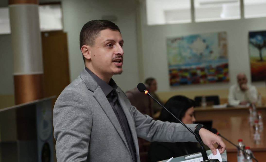 "Skandal i madh", asamblisti i LDK-së akuzon Komunën e Gjilanit për “pazare me tokën publike”