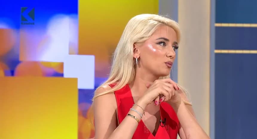 Befason Gresa Behluli: Në dasma më kërkojnë edhe këngë të ndarjes (VIDEO)