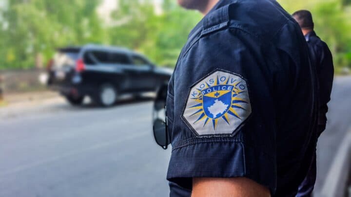 I mituri sulmon fizikisht një bashkëmoshatar në Lipjan, i shkakton lëndime