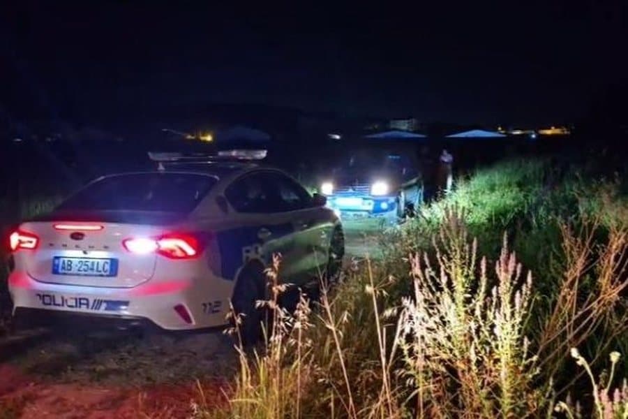 Kapet 76-vjeçari që vrau vëllanë në Kavajë, në pranga edhe i dyshuari për plagosjen në Durrës