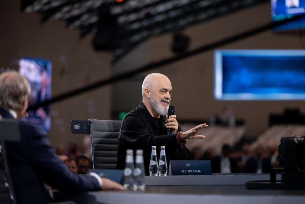 Rama: Jemi të dashuruar me BE-në dhe duam të martohemi me të, jemi të fiksuar pas saj