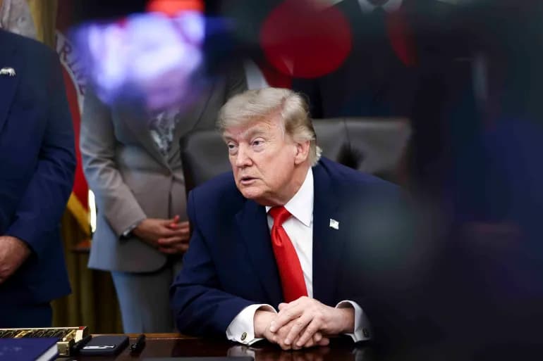 “Pas disa orësh”, Trump thotë se nënshkrimi i marrëveshjes me Iranin do të ndodhë sot