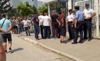 Protestë para gjykatës në Lipjan, kërkohet lirimi i veteranit Bekim Meta