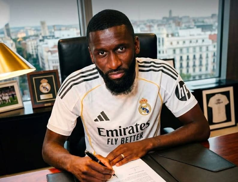Zyrtare: Rudiger rinovon me Real Madridin deri në vitin 2027