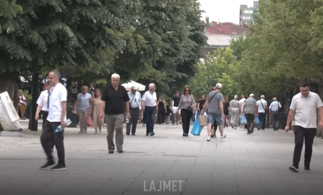 Moti përvëlues: Krejt moshat në rrezik, uji “shpëtimtar” (VIDEO)