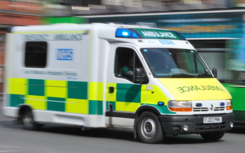 Tragjedi në Angli: 4-vjeçarja humb jetën në spital pasi u përplas nga një automjet
