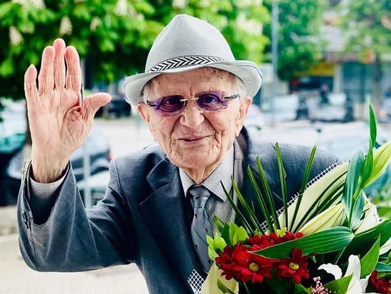 Vdes aktori shqiptar, Koço Qendro