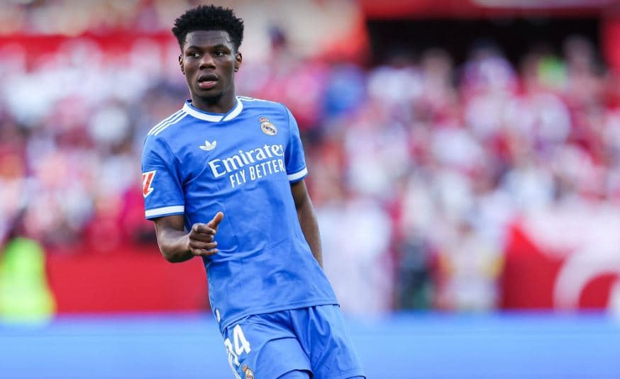 Manchester United synon Tchouamenin, Djajtë e Kuq gati për supergoditjen e verës