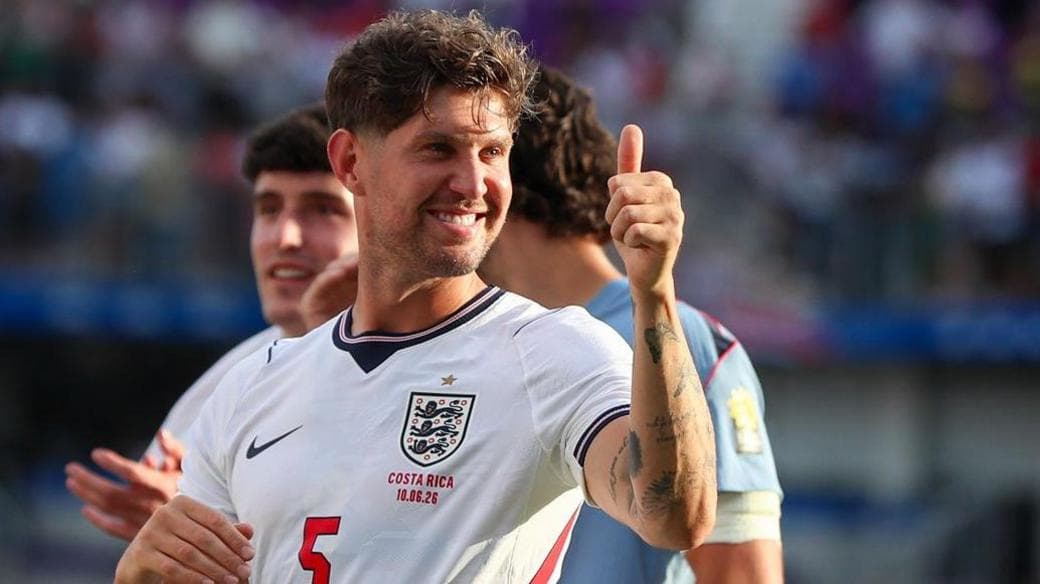 Betejë italiane për John Stones, Interi dhe Juventusi synojnë transferimin e mbrojtësit