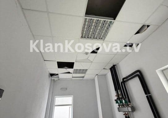 Pamje të dëmeve që iu shkaktuan “Kullës së Zahir Pajazitit”