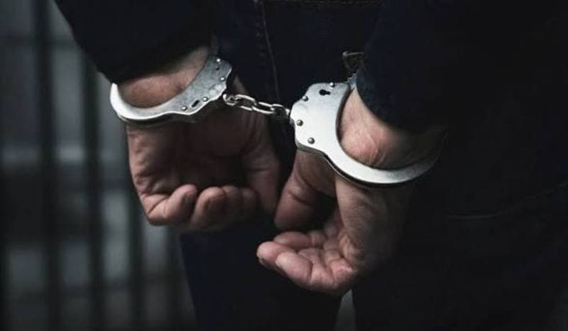 I dehur i shkaktoi dhunë psiqike bashkëshortes, arrestohet burri në Pejë