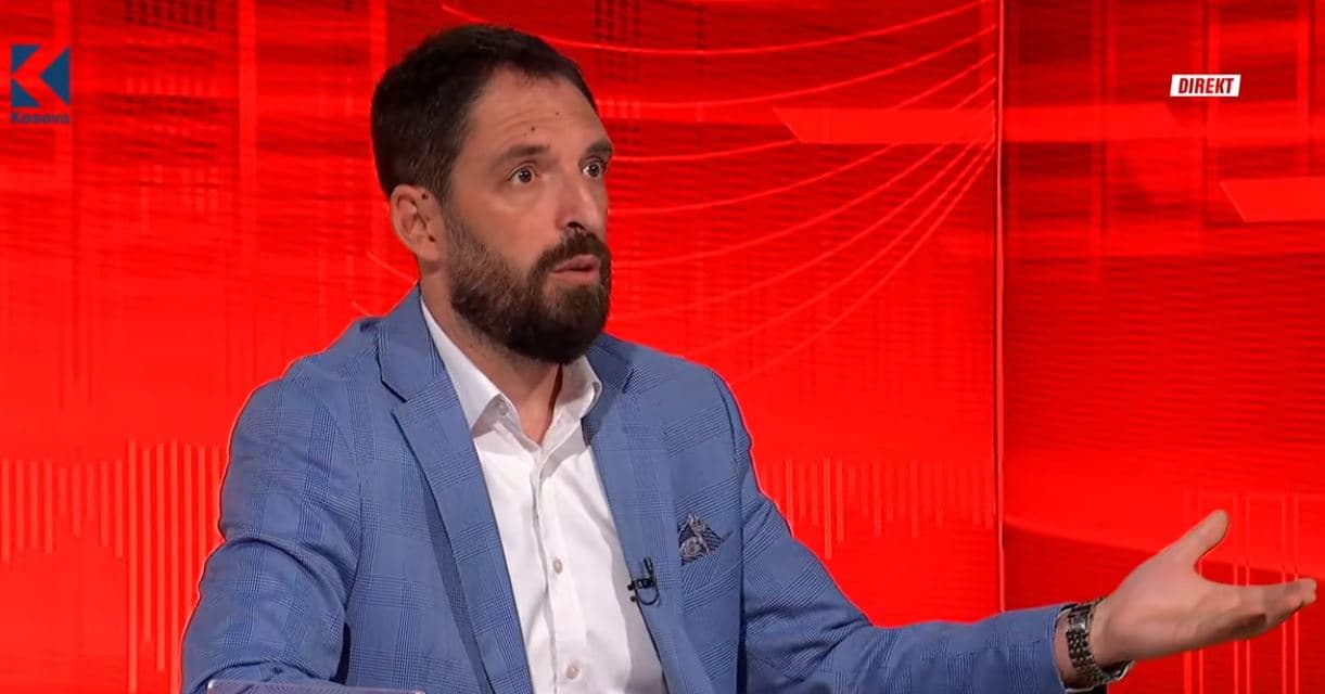 Azdren Shala kritikon VV-në dhe Kurtin: Është komunist në praktikë, jo në teori (VIDEO)