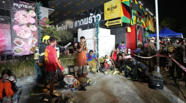 Të paktën 27 të vdekur nga zjarri në një lokal nate në Bangkok