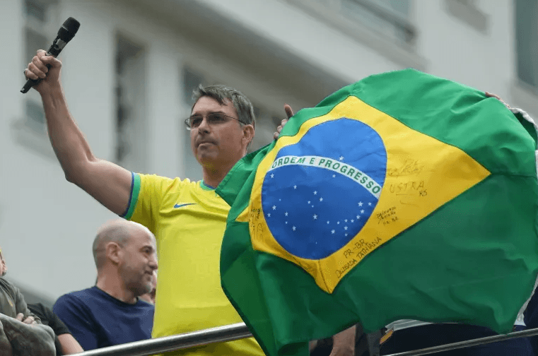 Tarifat amerikane forcojnë pozitën e Lulës para zgjedhjeve në Brazil