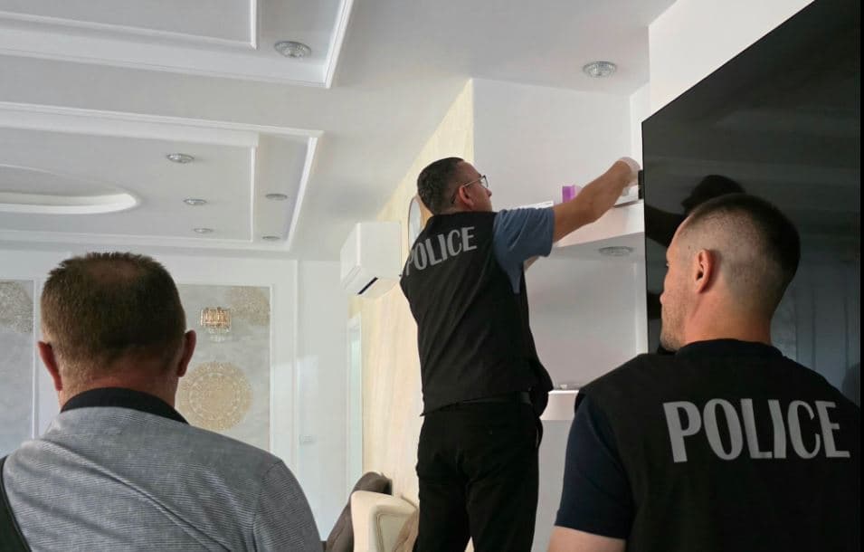 Pamje nga aksioni kundër krimit të organizuar ku u arrestuan nëntë persona