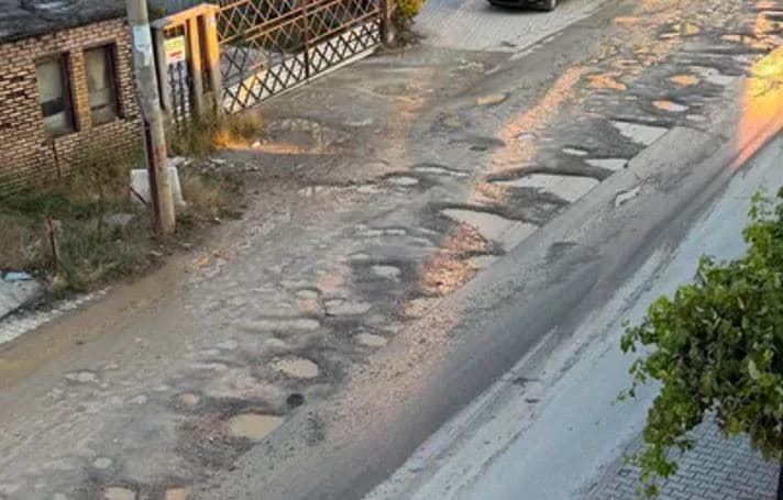 Rrruga në Talinoc të Muhaxherëve në gjendje të rëndë (FOTO)