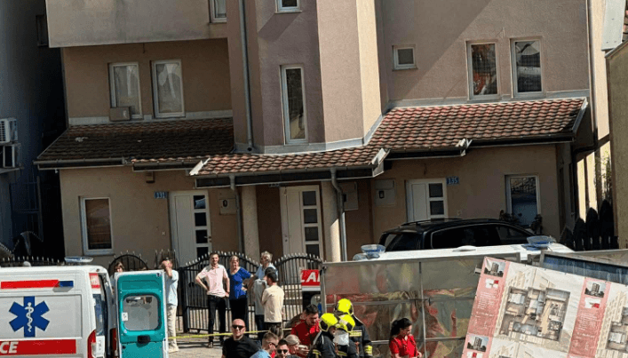 Shembet krani në rrugën A, i zë dy persona