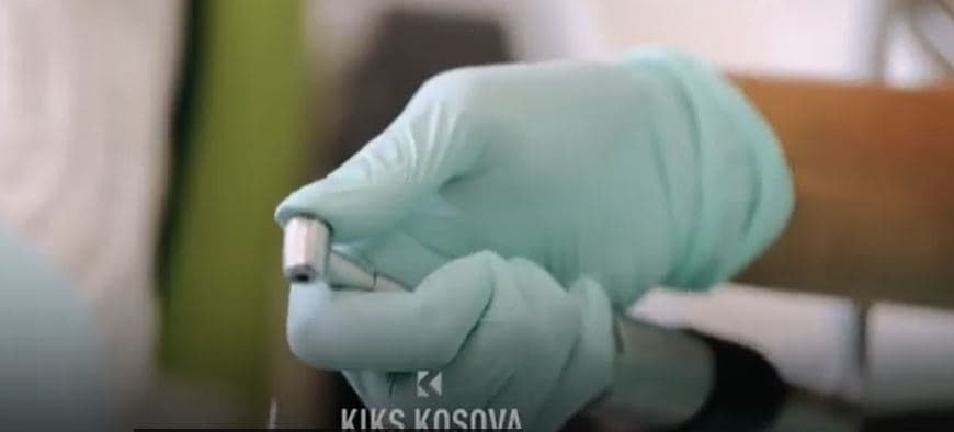 “Çkyhen” dorezat sterile para operacionit, mjekët: Janë me cilësi të dobët (VIDEO)