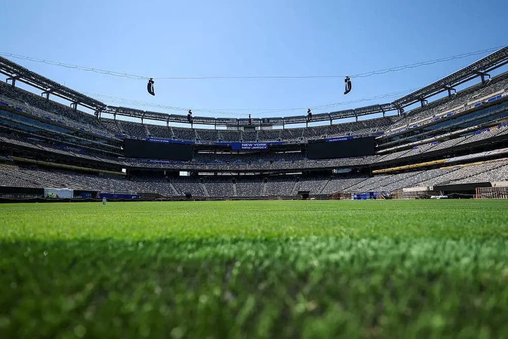 FIFA në krizë për para, nxjerr në shitje barin e finales së Botërorit 2026