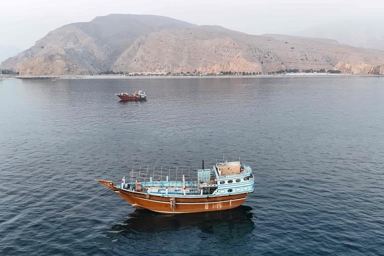 Katari dhe Irani rifillojnë tregtinë detare