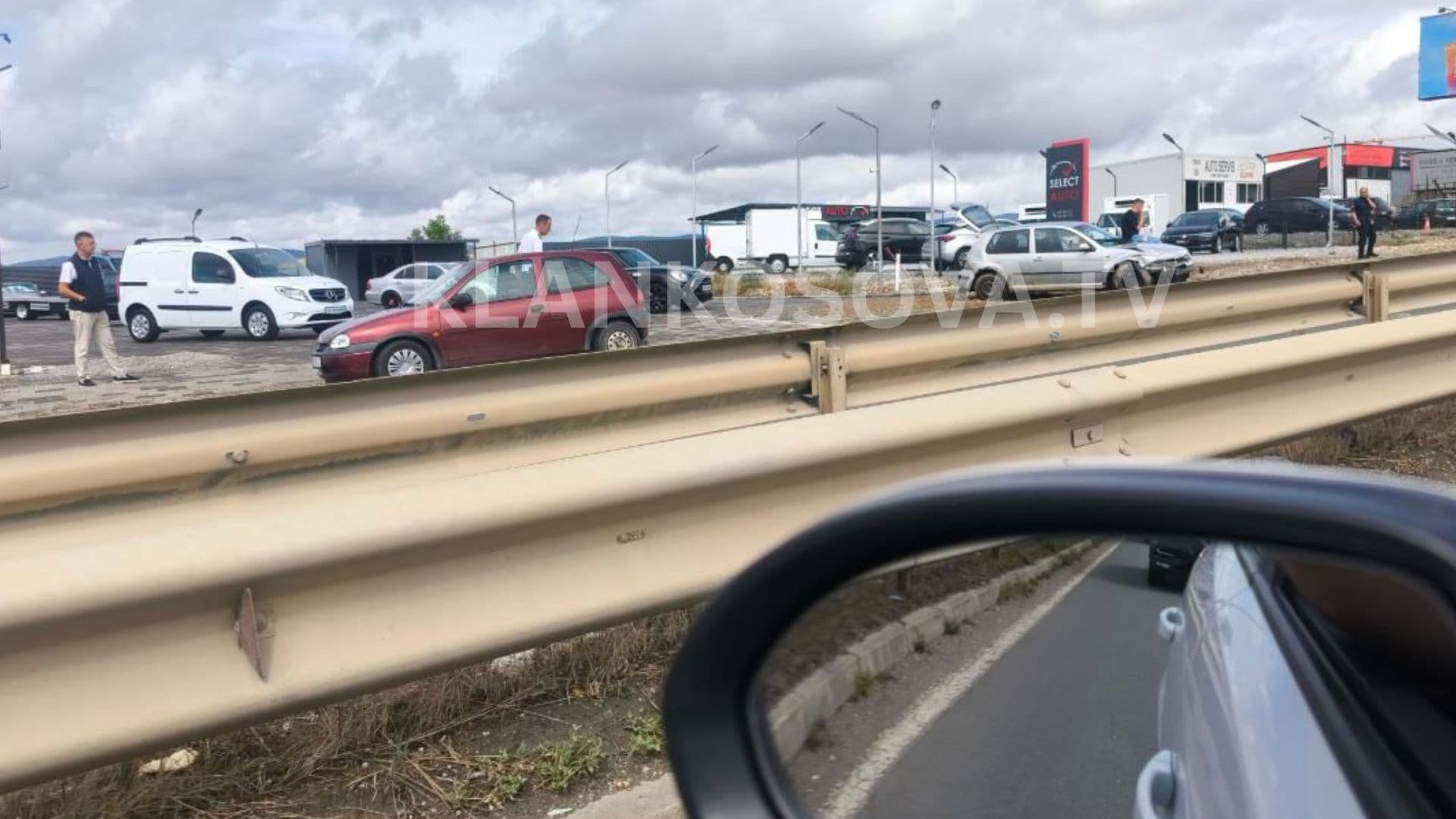 Aksident trafiku në magjistralen Prishtinë-Mitrovicë