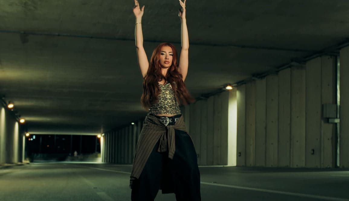 Melinda Ademi publikon këngën e re, kësaj radhe duet (VIDEO)