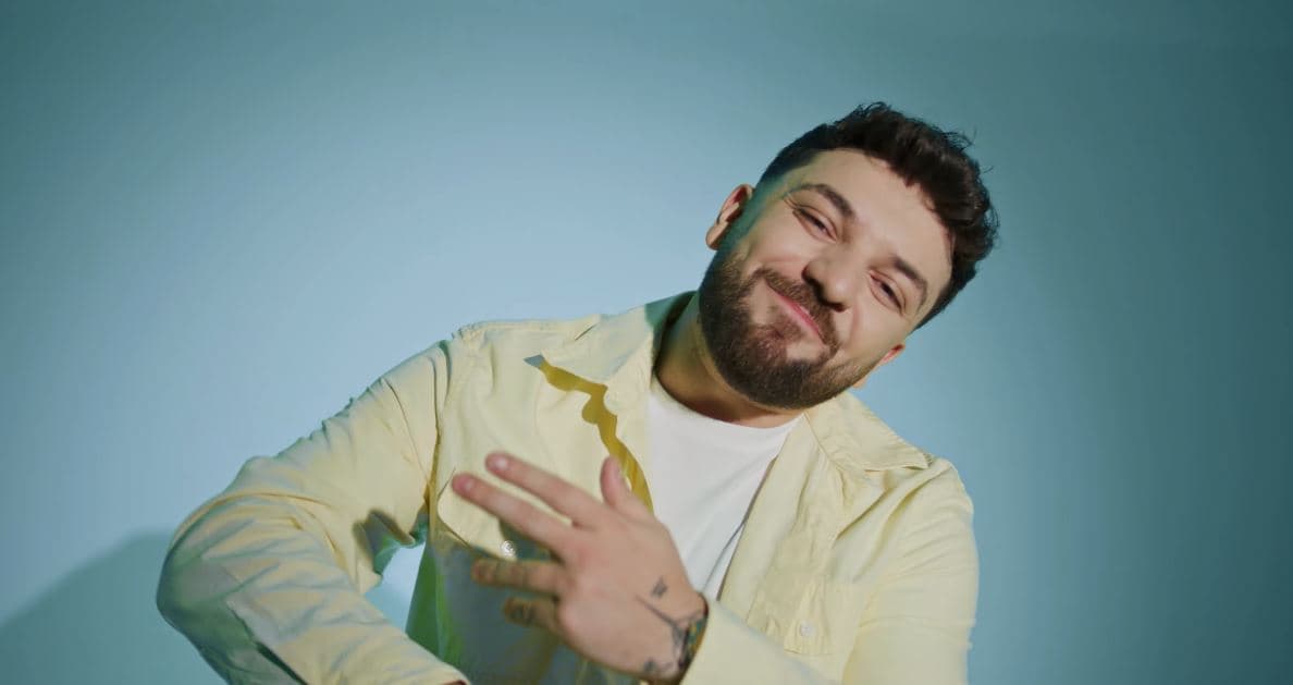 “Kunadhe”, kënga më e re nga Olsi Bylyku - kësaj radhe bashkëpunim (VIDEO)