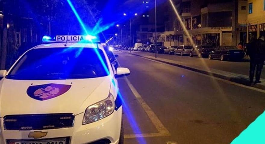 Aksident në rrugën Fushë Krujë-Tiranë, dyshohet për tre të lënduar