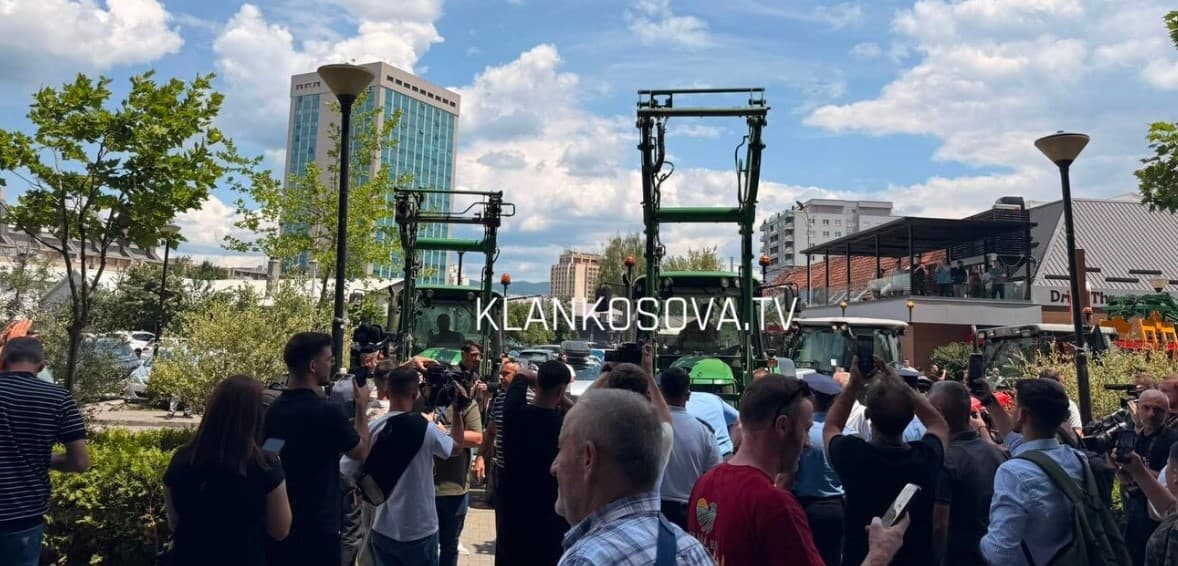 Nis protesta e fermerëve te Ministria e Bujqësisë