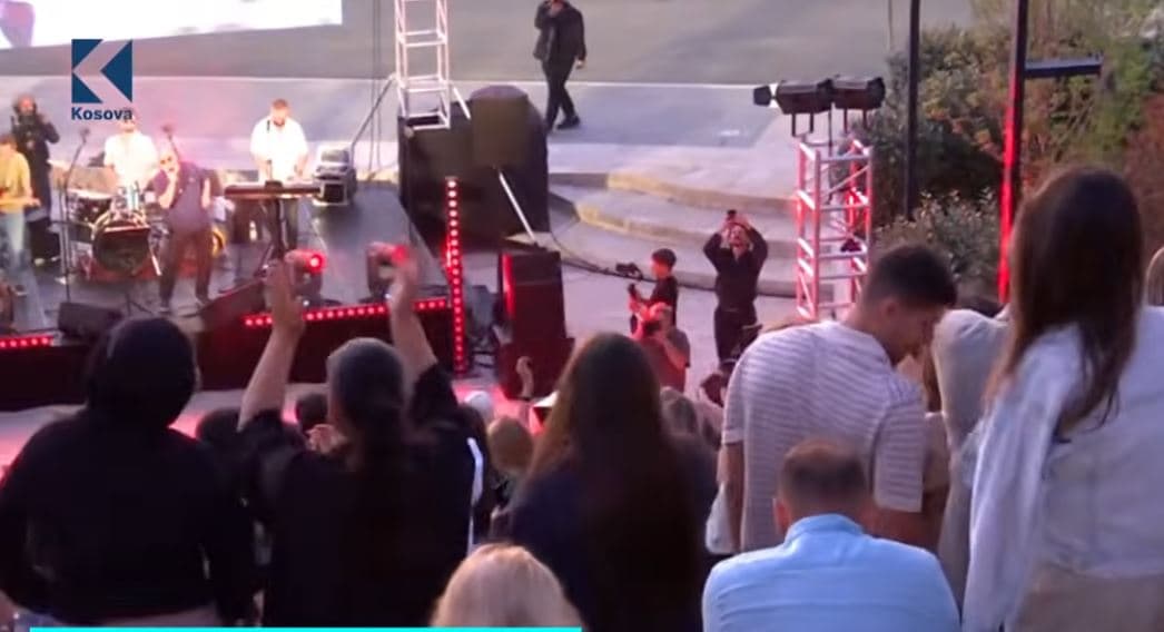 RLIOF sjell "shpirtin" artistik në Prishtinë (VIDEO)