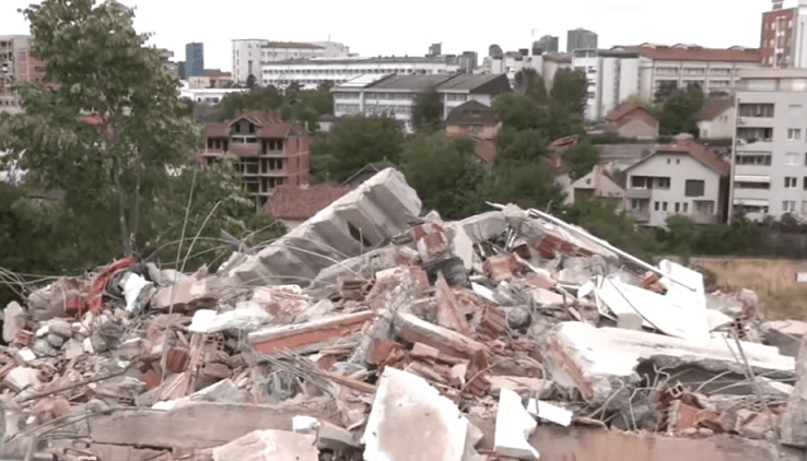Përfundon rrënimi i shtëpisë në rrugën A, Hoda: Familjarët ishin shumë të nervozuar (VIDEO)