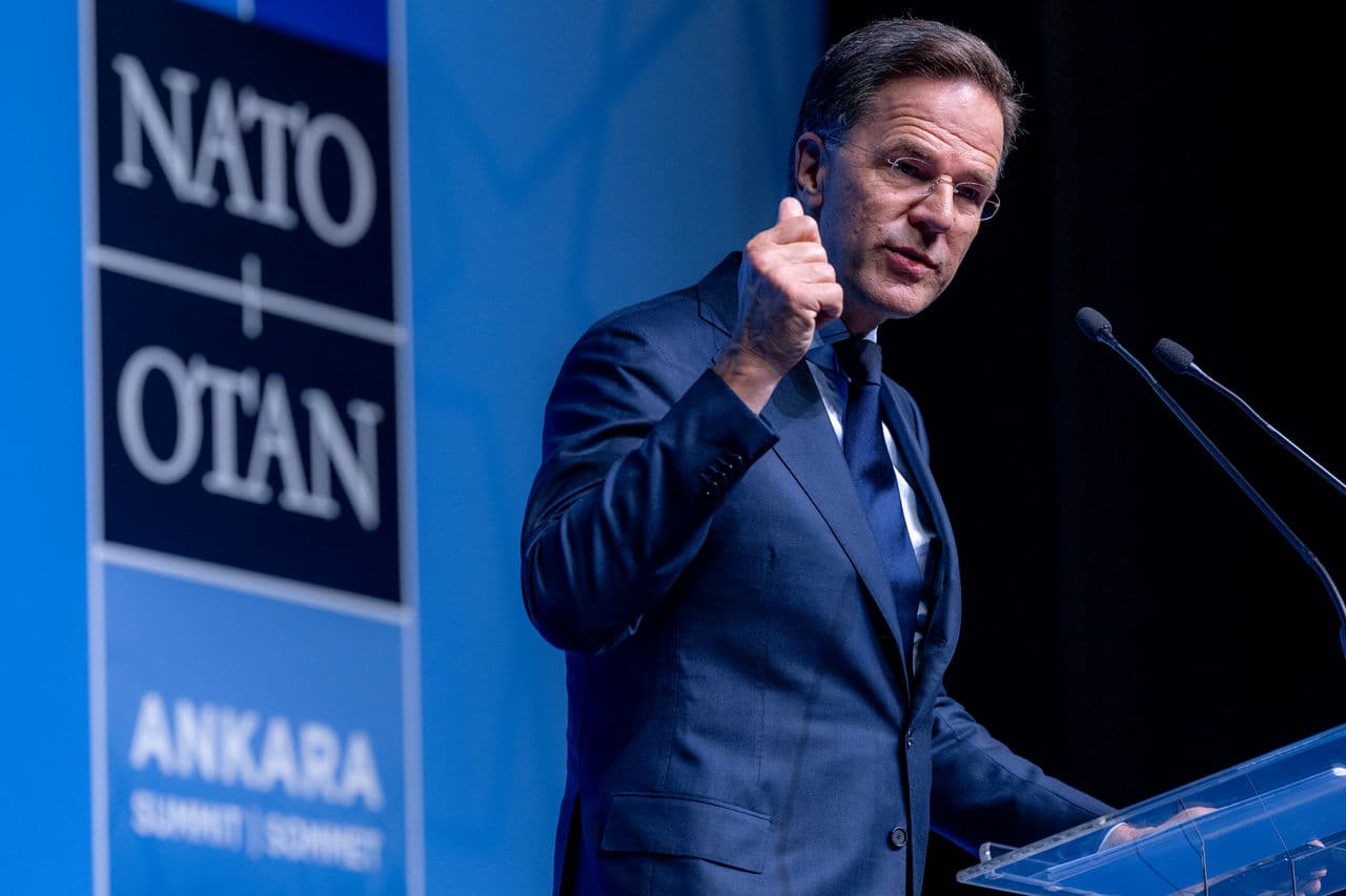 Rutte: NATO po bën "përparim të jashtëzakonshëm" duke zgjeruar shpenzimet e mbrojtjes