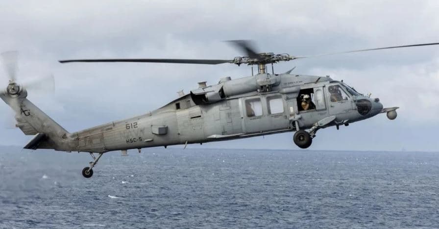 Rrëzohet helikopteri i Marinës Amerikane në Detin Arabik, zhduket një anëtar
