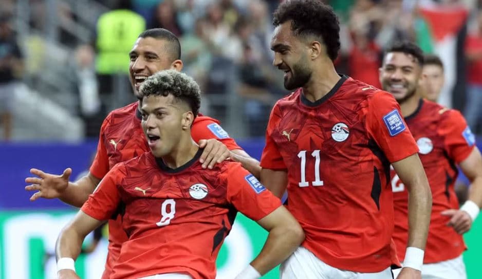 Egjipti shkruan histori, kualifikohet për herë të parë në 1/8 e finales të Kupës së Botës