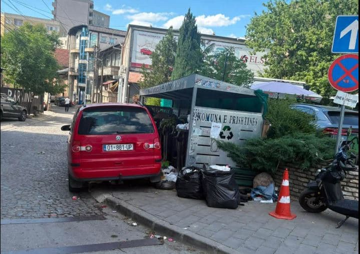 Gjobitet me 200 euro një person në Prishtinë për hedhje mbeturinash